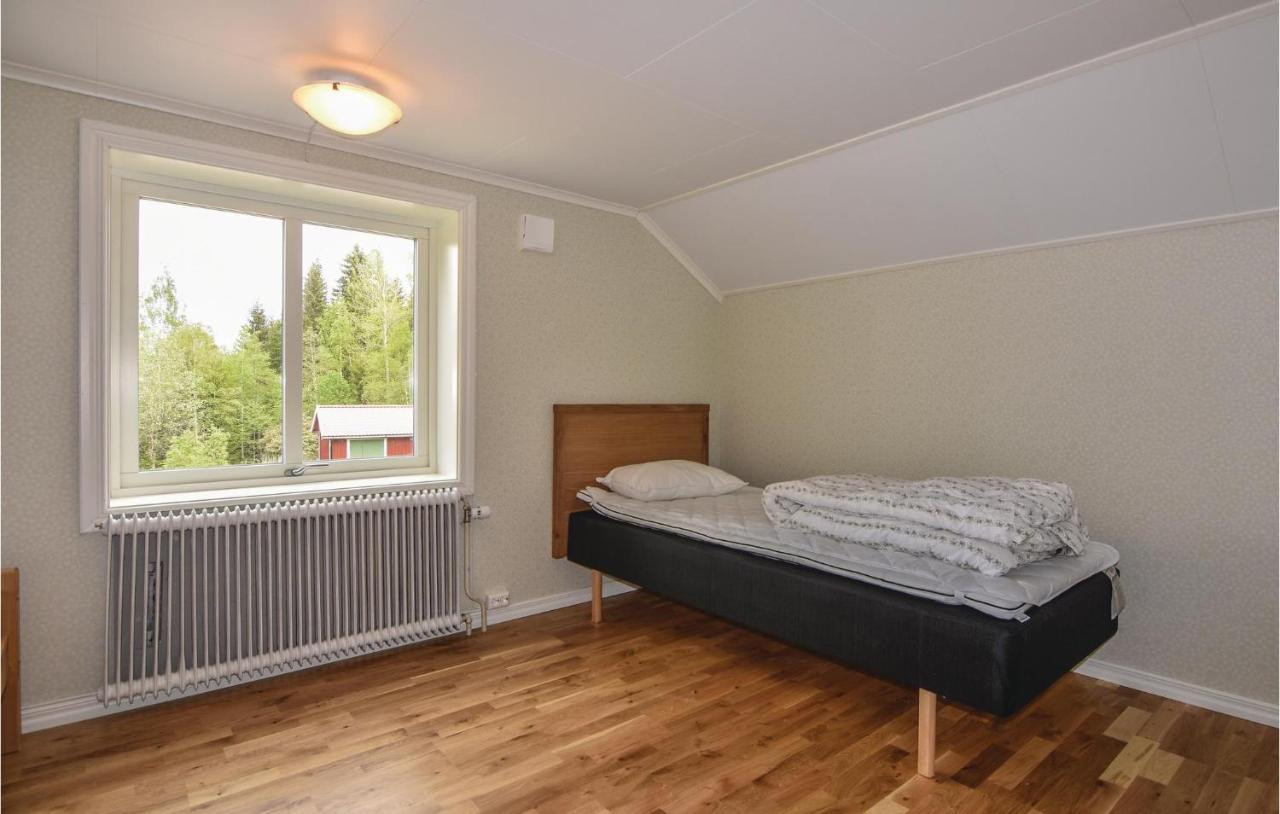 2 Bedroom Nice Home In Åmotfors Екстериор снимка